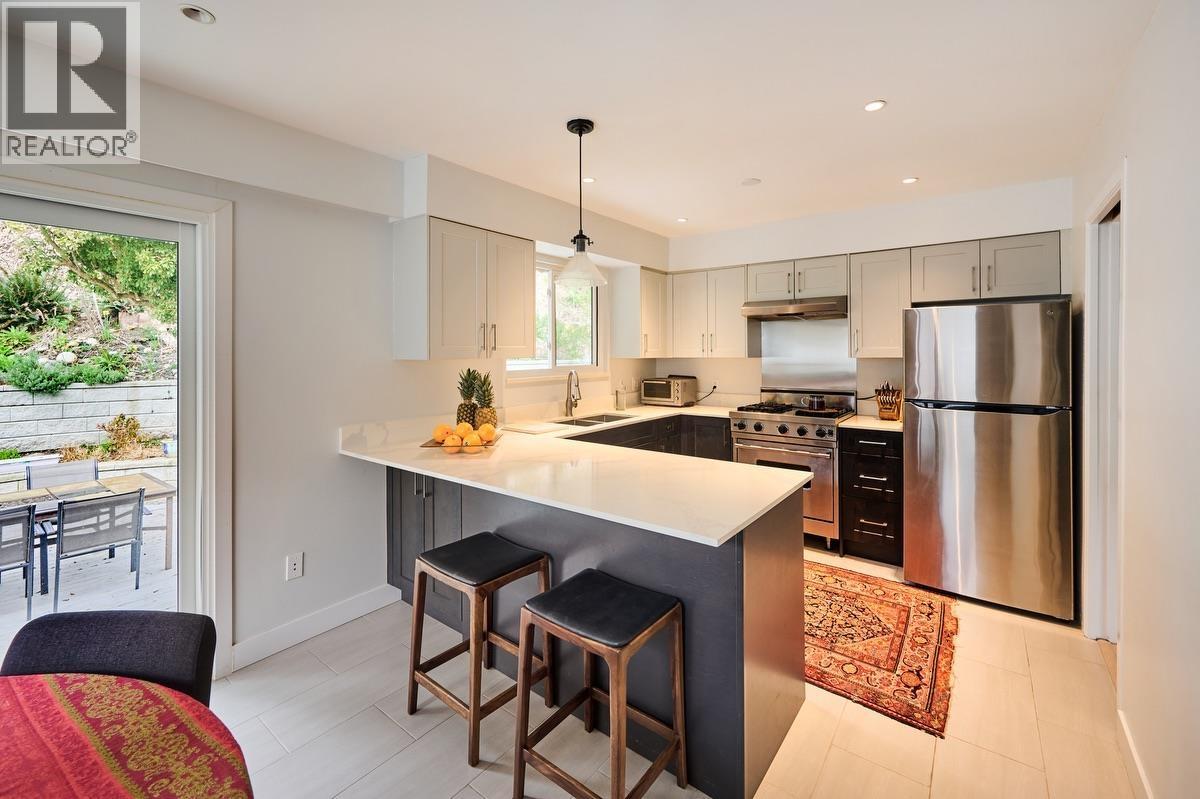 809 Seymour Boulevard, North Vancouver, British Columbia  V7J 3S7 - Photo 5 - R3105616