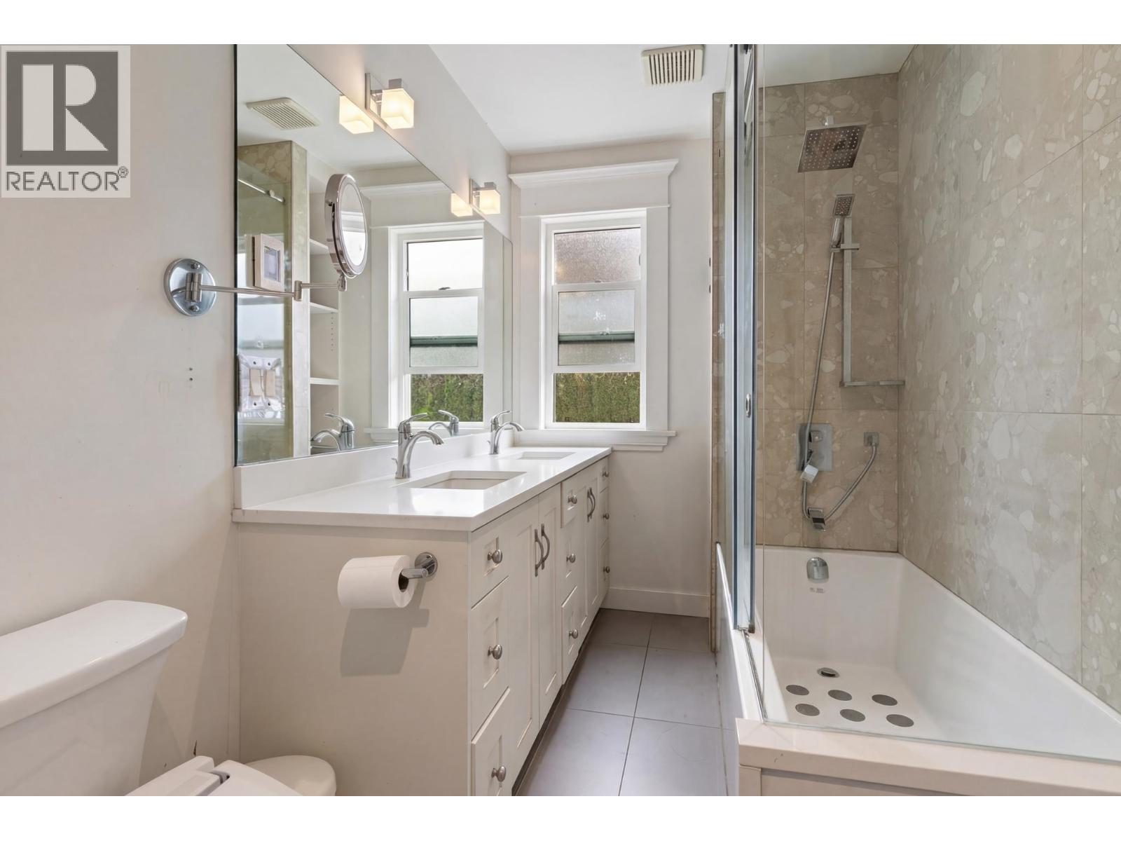 796 E 13th Avenue, Vancouver, British Columbia  V5T 2L3 - Photo 13 - R3105619