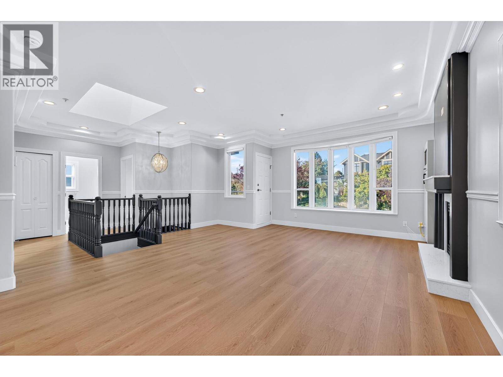 392 E 63rd Avenue, Vancouver, British Columbia  V5X 2J9 - Photo 5 - R3105646