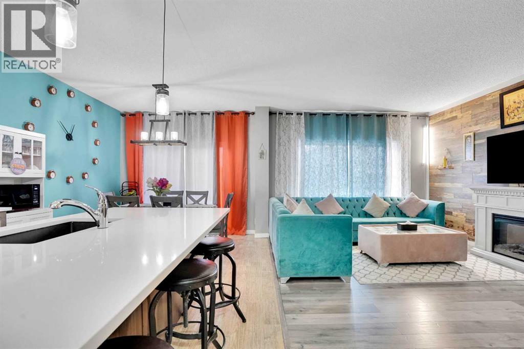 100 Kingsbury Close SE, Airdrie, Alberta  T4A 0R3 - Photo 4 - A2274360