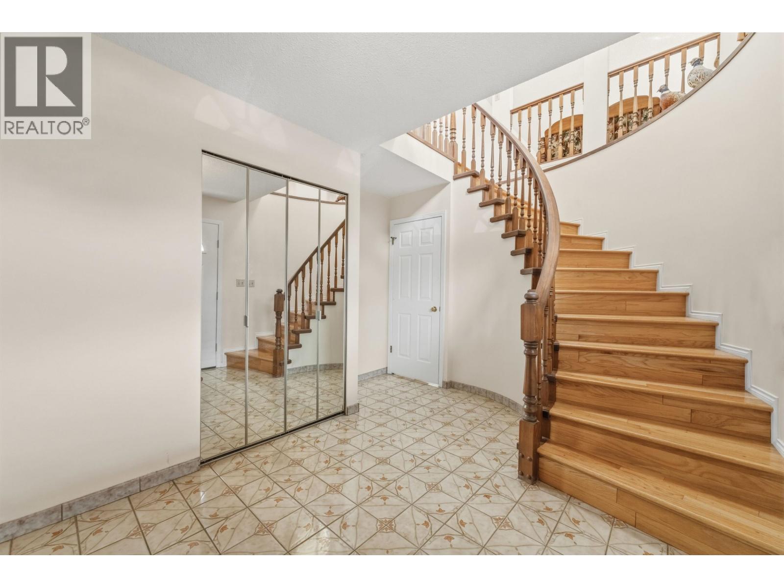 2693 E Georgia Street, Vancouver, British Columbia  V5K 3J9 - Photo 3 - R3105519