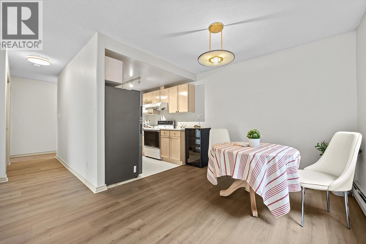 205 6388 Marlborough Avenue, Burnaby, British Columbia  V5H 4P4 - Photo 5 - R3103525