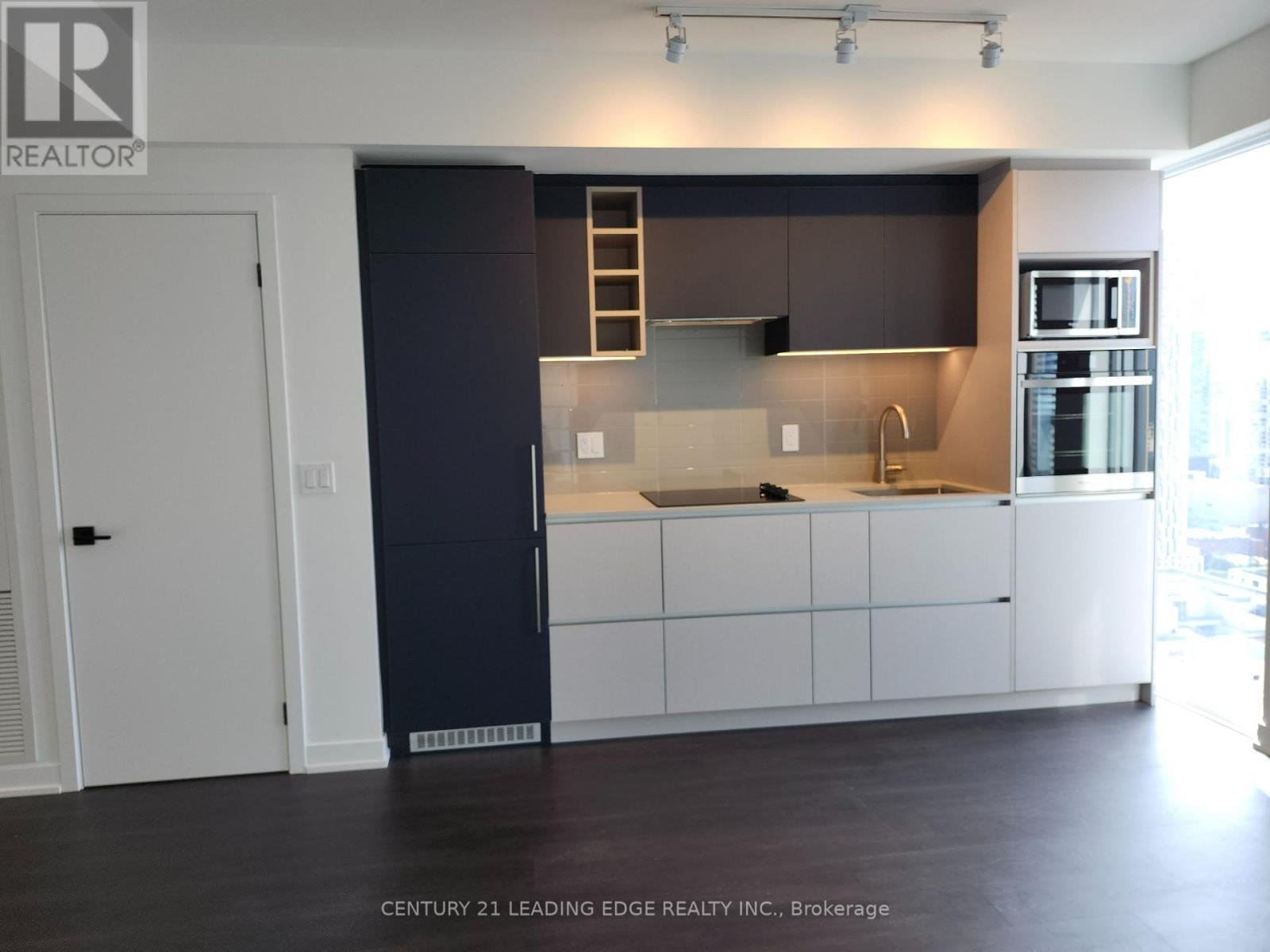 3705 - 319 Jarvis Street, Toronto, Ontario  M5B 0C8 - Photo 2 - C12941730