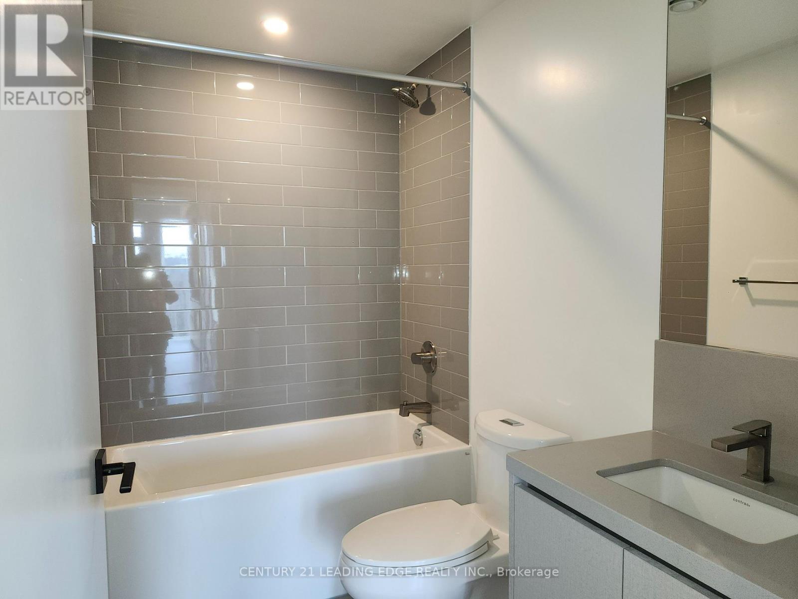 3705 - 319 Jarvis Street, Toronto, Ontario  M5B 0C8 - Photo 7 - C12941730