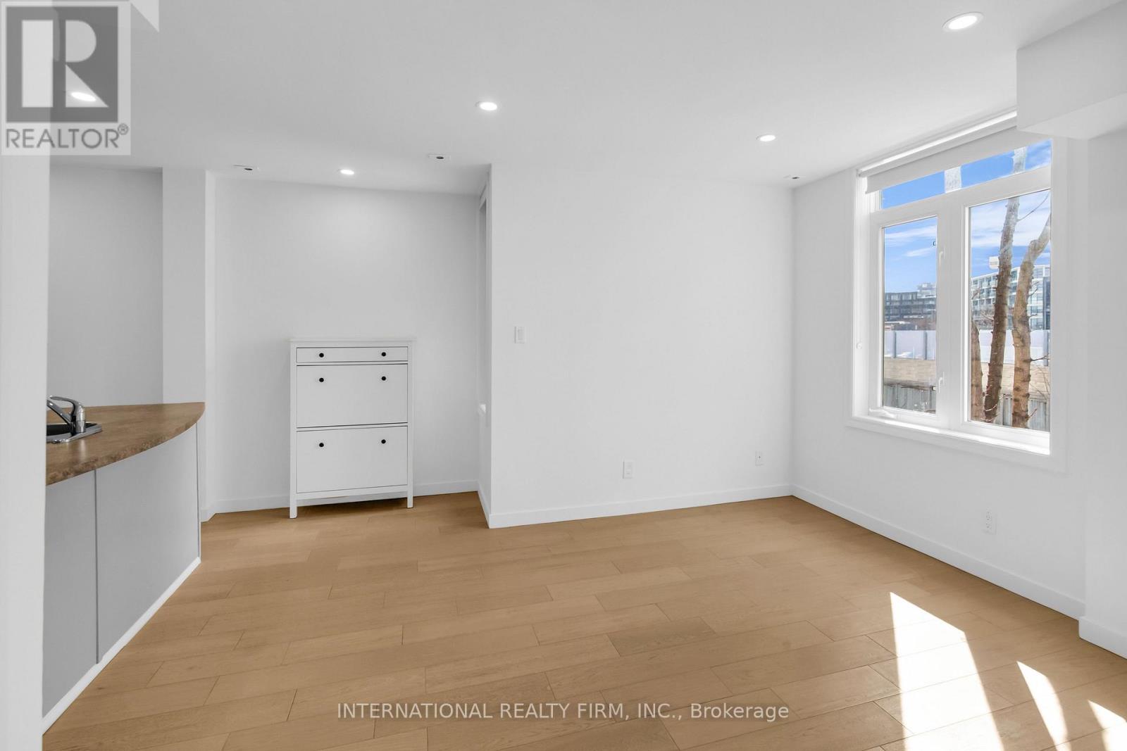 2706 - 27 Sudbury Street, Toronto, Ontario  M6J 3S7 - Photo 4 - C12941734