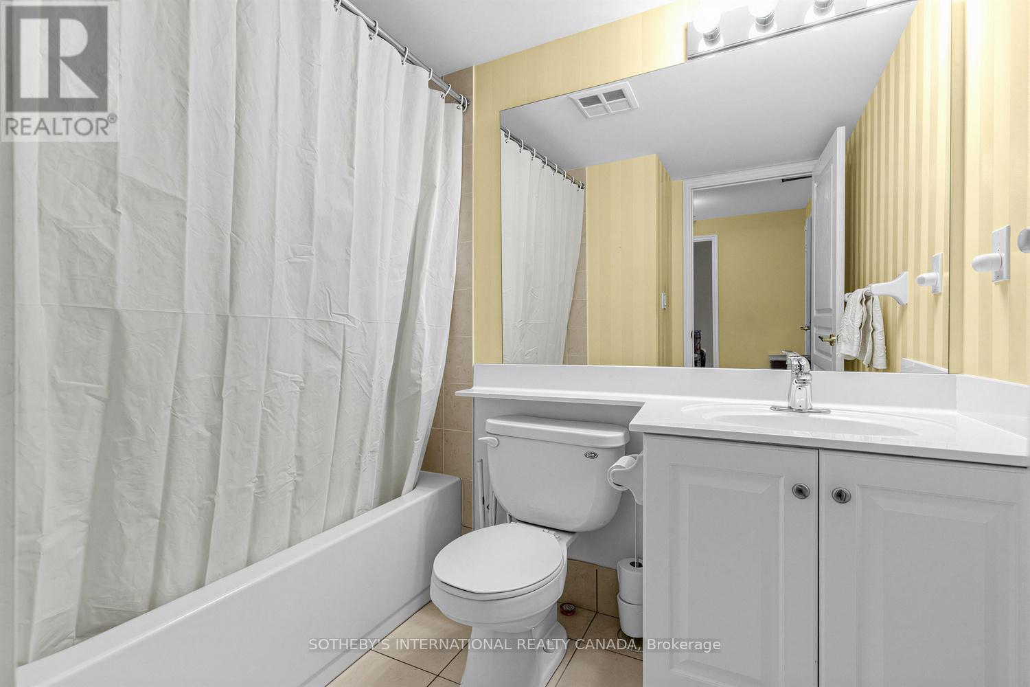 814 - 10 Delisle Avenue, Toronto, Ontario  M4V 3C6 - Photo 20 - C12941768