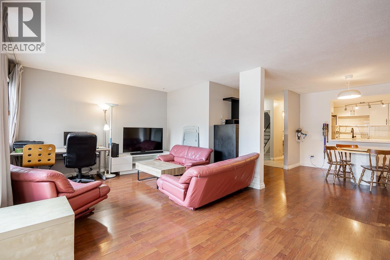 8 7375 Montecito Drive, Burnaby, British Columbia  V5A 1R4 - Photo 6 - R3105593