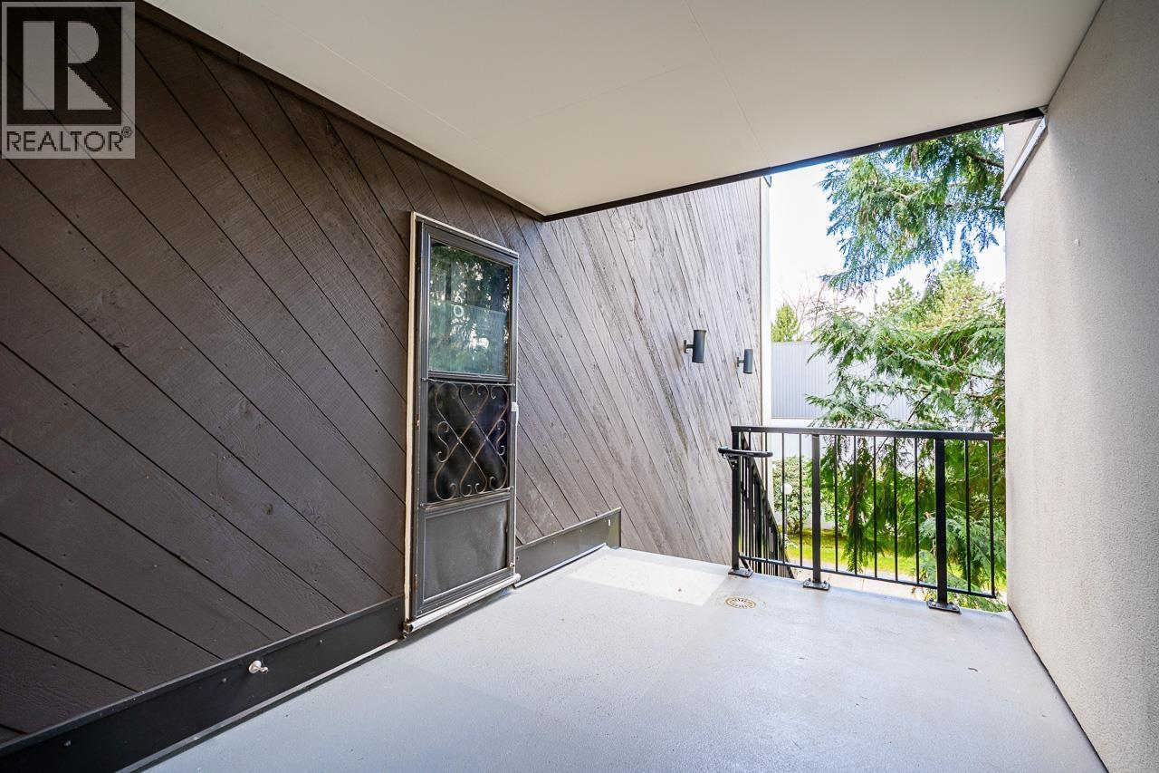 8 7375 Montecito Drive, Burnaby, British Columbia  V5A 1R4 - Photo 3 - R3105593