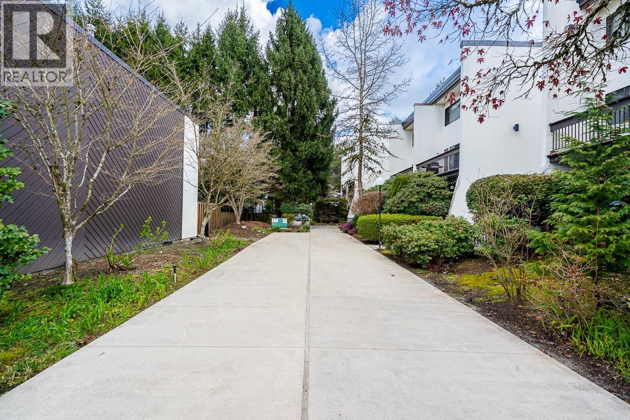 8 7375 Montecito Drive, Burnaby, British Columbia  V5A 1R4 - Photo 30 - R3105593