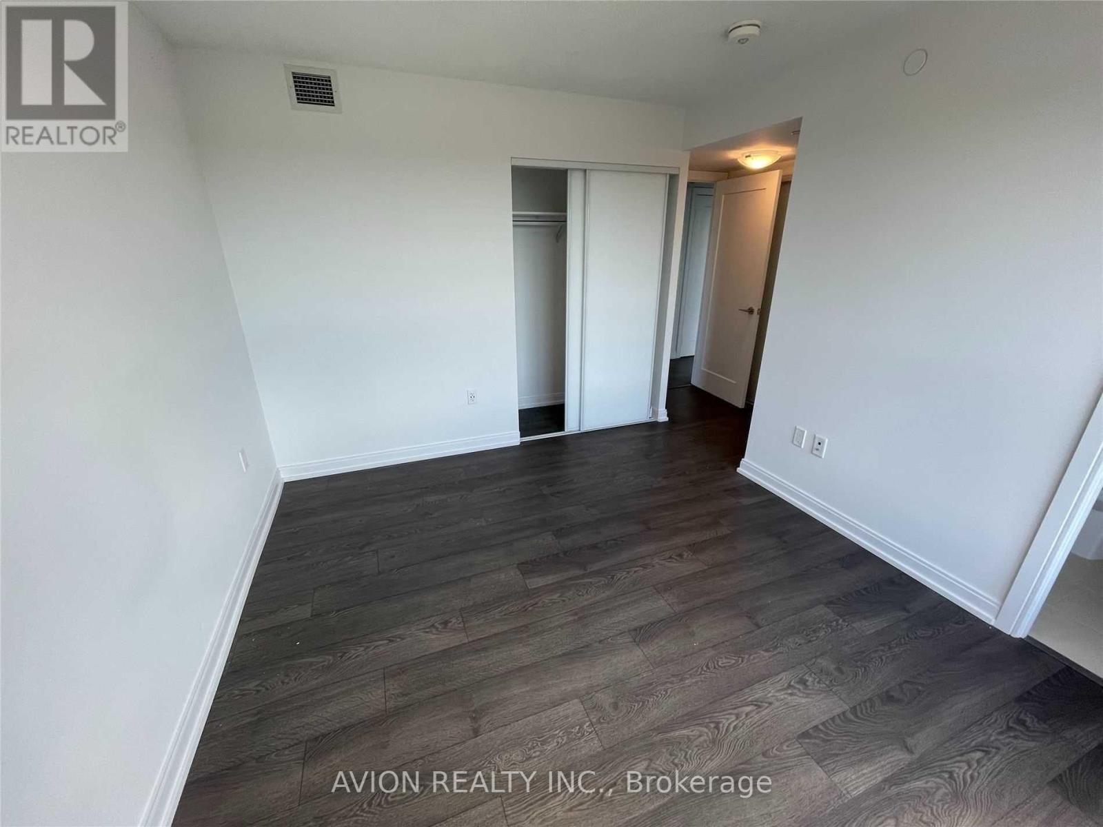 2722 - 275 Village Green Square, Toronto, Ontario  M1S 0L8 - Photo 5 - E12941760