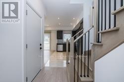 63 Gateland Drive, Barrie, Ontario  L4N 6K4 - Photo 7 - S12936382