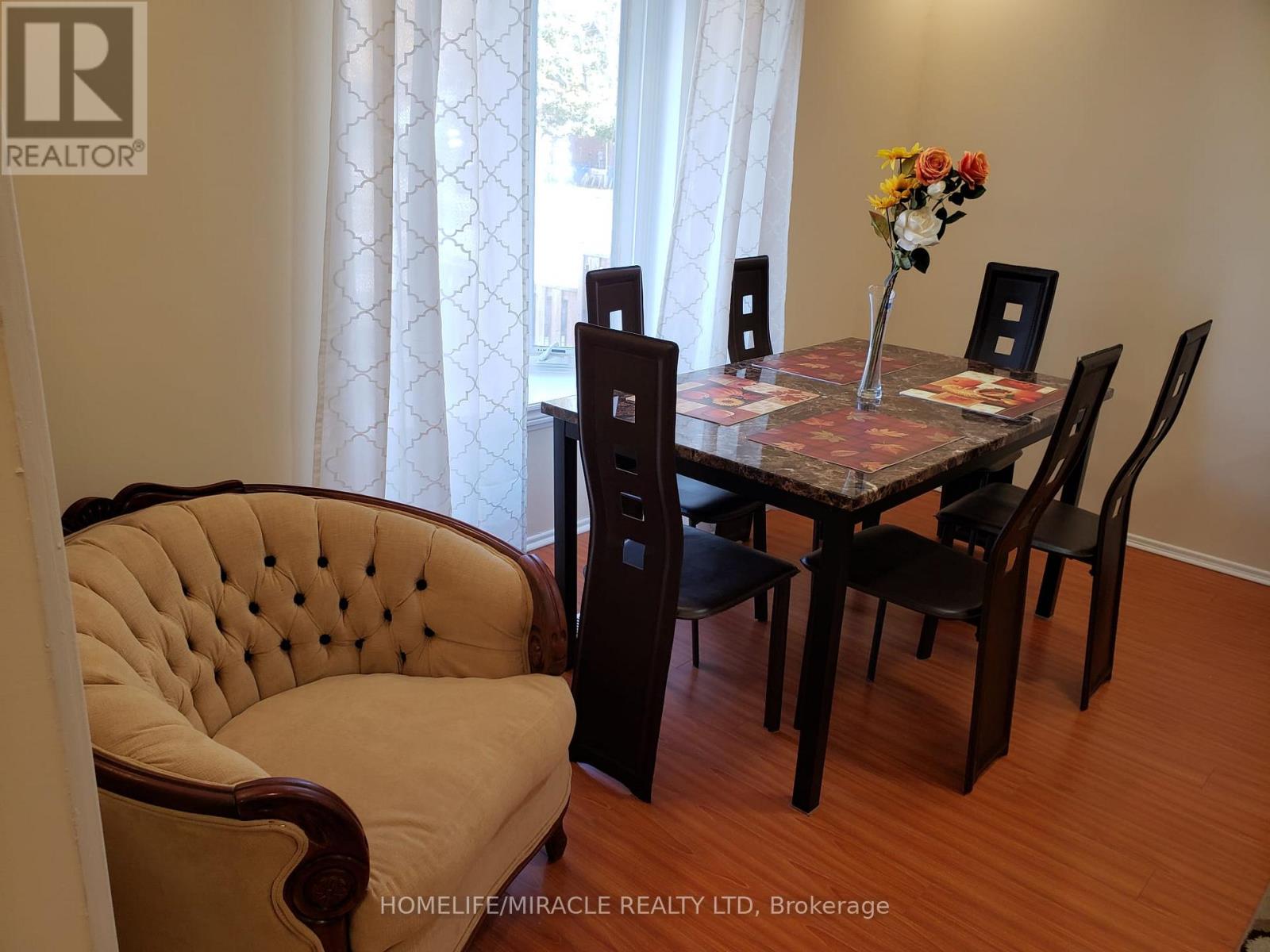 505 Silverstone Drive, Toronto, Ontario  M9V 4G8 - Photo 4 - W12924756