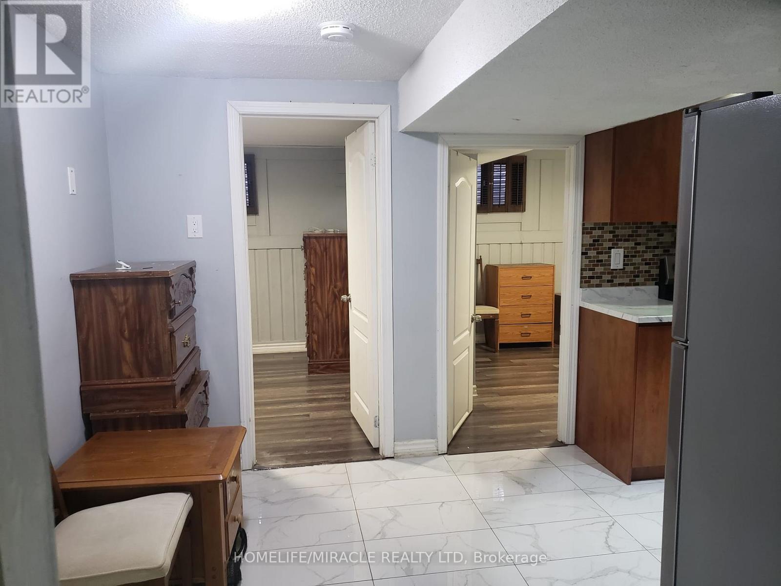 505 Silverstone Drive, Toronto, Ontario  M9V 4G8 - Photo 20 - W12924756