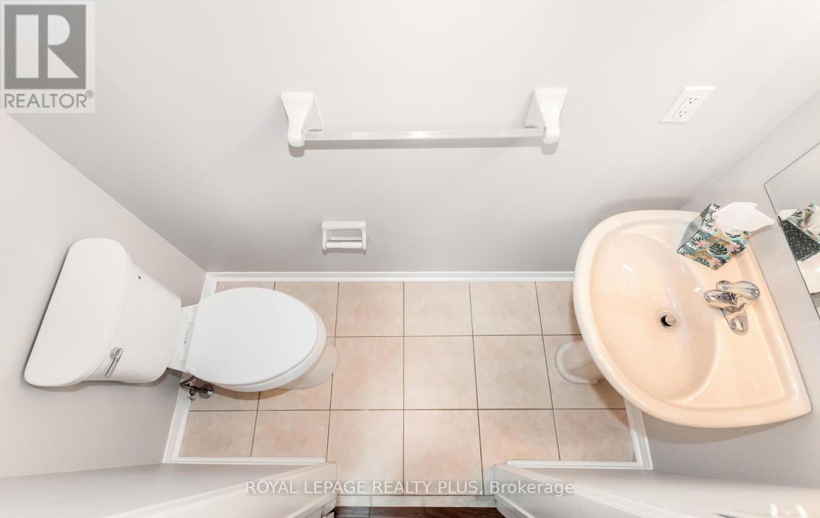 7127 Chatham Court, Mississauga, Ontario  L5N 8R1 - Photo 16 - W12933424