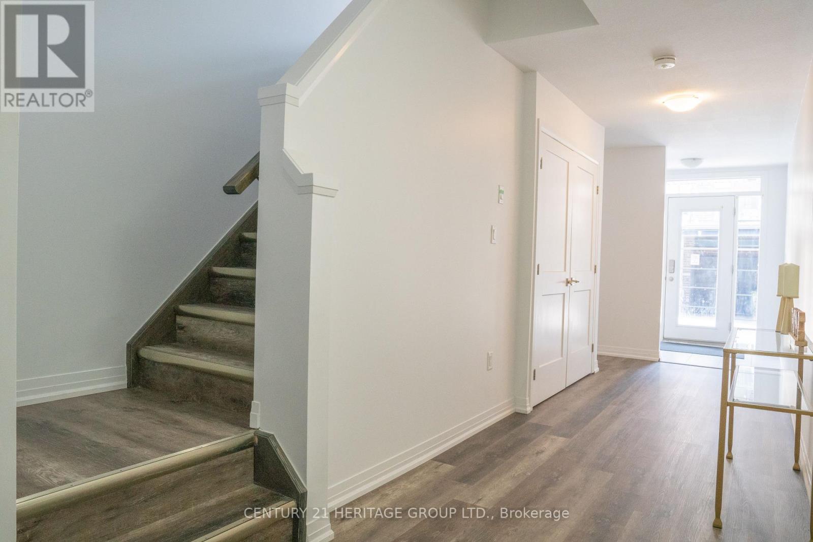 258 - 30 Times Square Boulevard, Hamilton, Ontario  L8J 9M1 - Photo 3 - X12935630