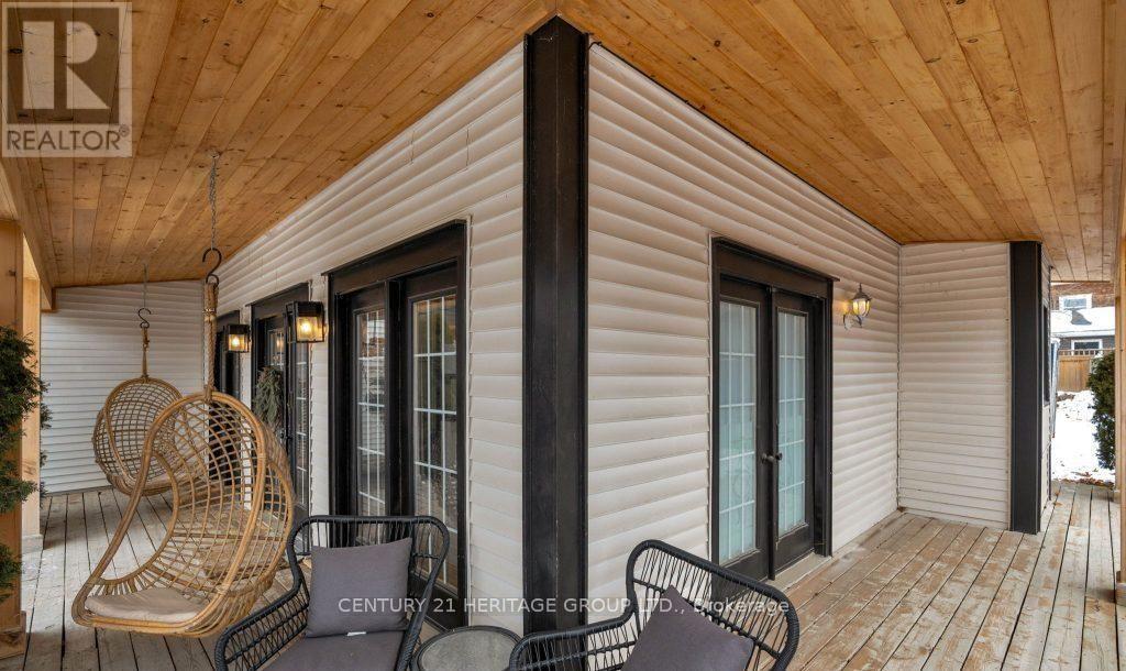 1 Dufferin Street, Innisfil (Cookstown), Ontario  L0L 1L0 - Photo 2 - N12941756