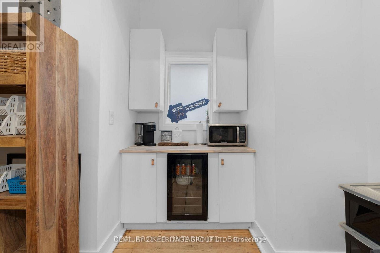 1 Dufferin Street, Innisfil (Cookstown), Ontario  L0L 1L0 - Photo 7 - N12941756