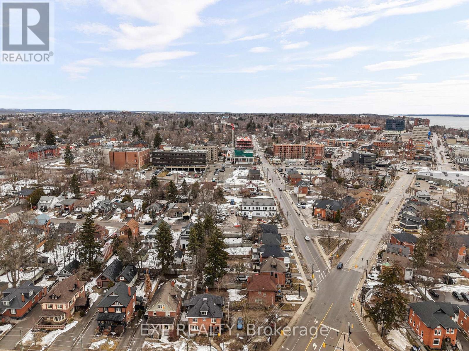 36 Sophia Street W, Barrie (Queen's Park), Ontario  L4N 1J3 - Photo 44 - S12941748