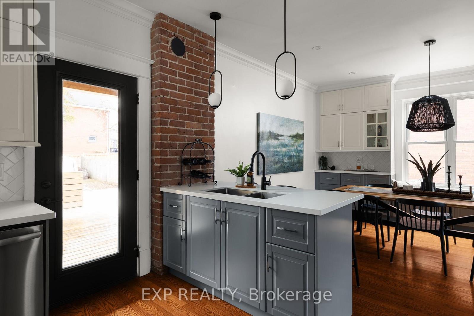 36 Sophia Street W, Barrie (Queen's Park), Ontario  L4N 1J3 - Photo 8 - S12941748