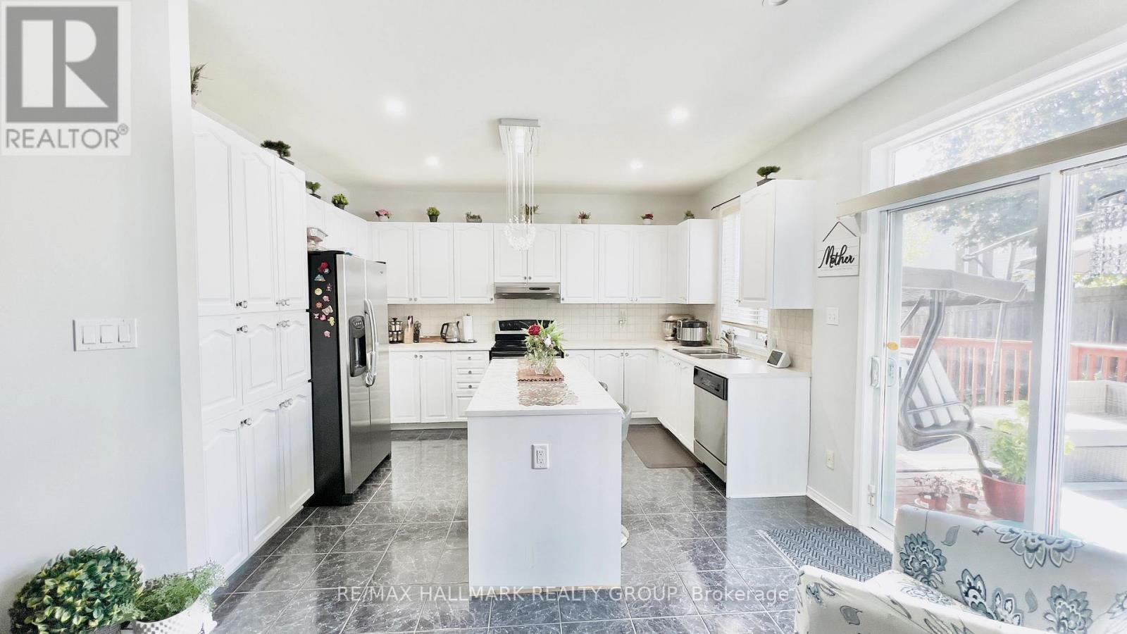 1165 Klondike Road, Ottawa, Ontario  K2W 1C8 - Photo 19 - X12941052