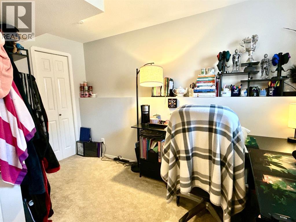 15 Dakota Road W, Lethbridge, Alberta  T1K 5L4 - Photo 17 - A2284905