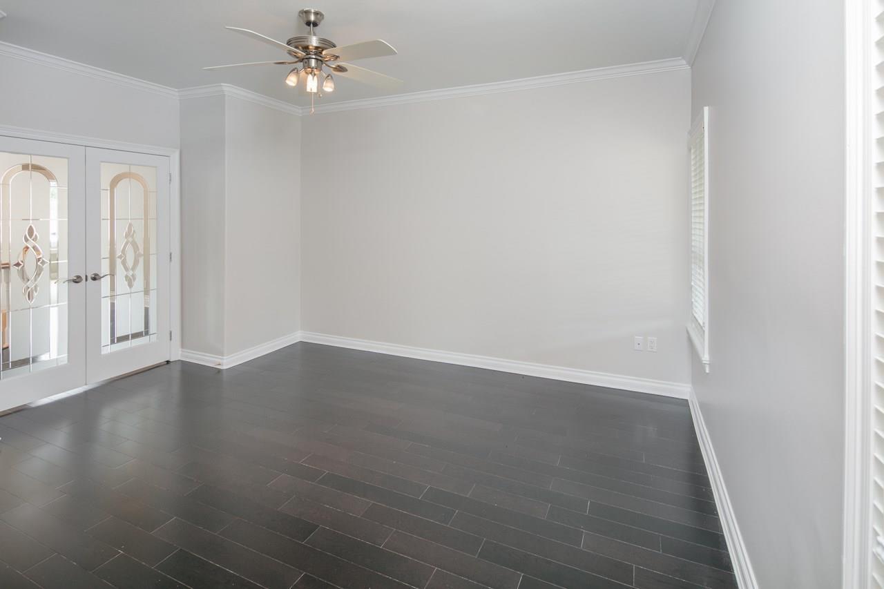 13479 98a Avenue, Surrey, British Columbia  V3T 1C7 - Photo 3 - R3105652