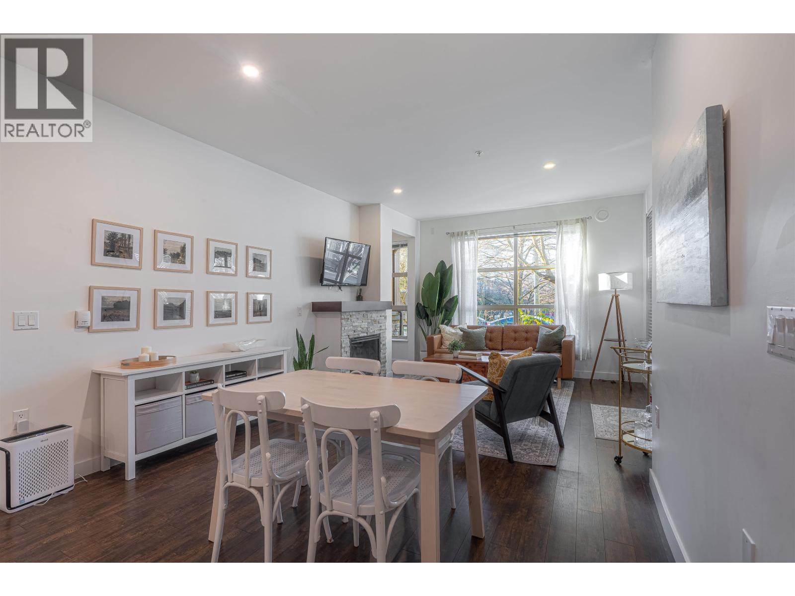 110 1468 St. Andrews Avenue, North Vancouver, British Columbia  V7L 0A8 - Photo 4 - R3098376