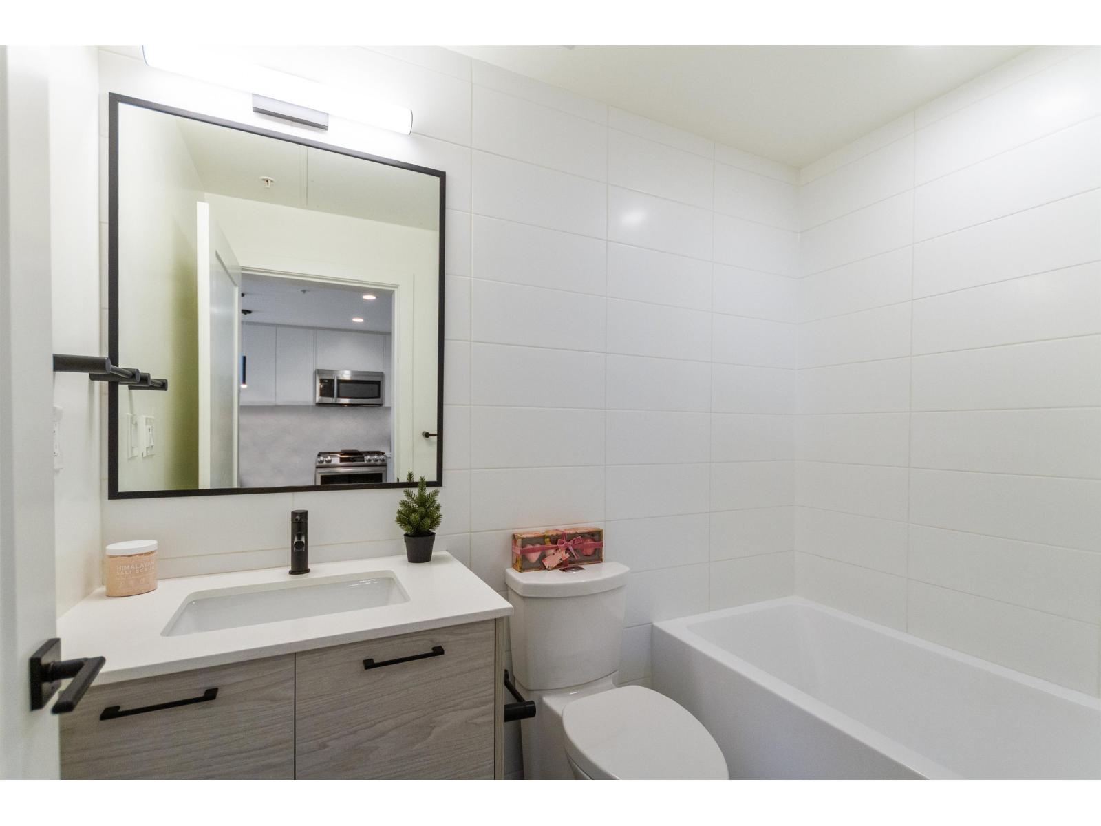 B308 20018 83a Avenue, Langley, British Columbia  V2Y 3P3 - Photo 15 - R3105396