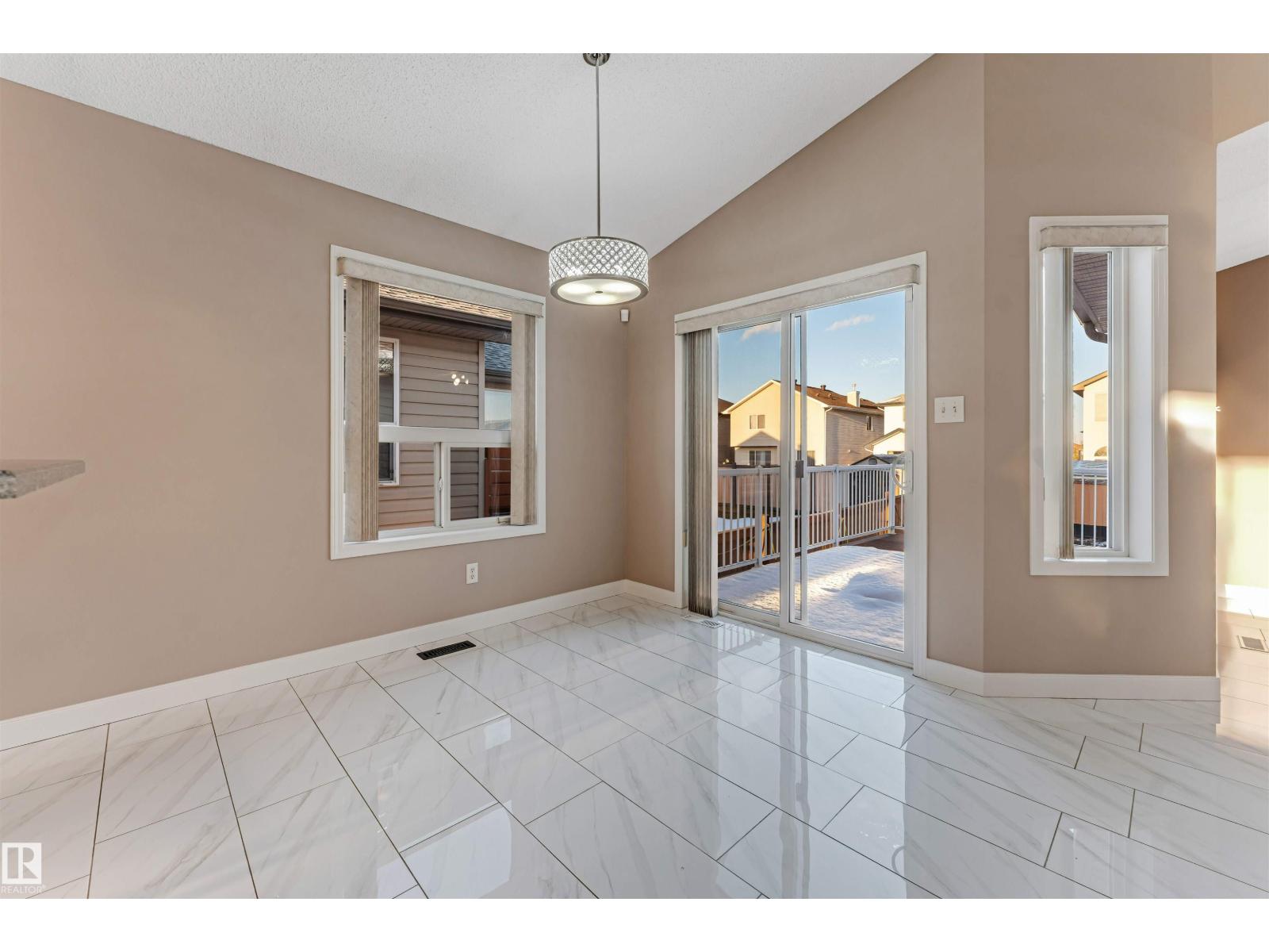 3331 26 St Nw, Edmonton, Alberta  T6T 1Z4 - Photo 11 - E4479933