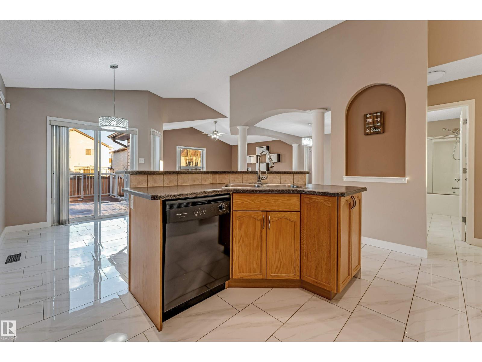 3331 26 St Nw, Edmonton, Alberta  T6T 1Z4 - Photo 5 - E4479933