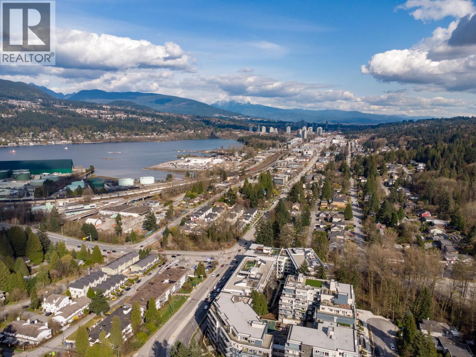 1051 Cecile Drive, Port Moody, British Columbia  V3H 1M5 - Photo 33 - R3105547