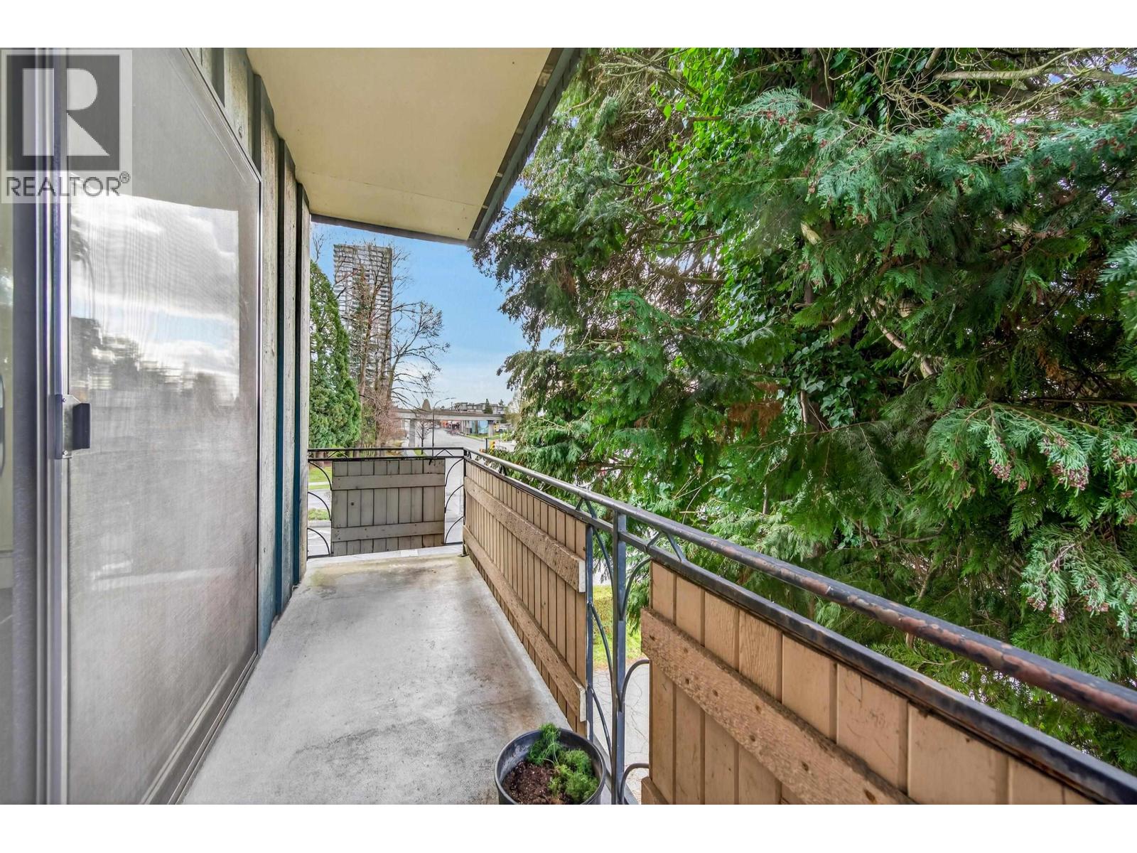 202 4695 Imperial Street, Burnaby, British Columbia  V5J 1B9 - Photo 14 - R3104549