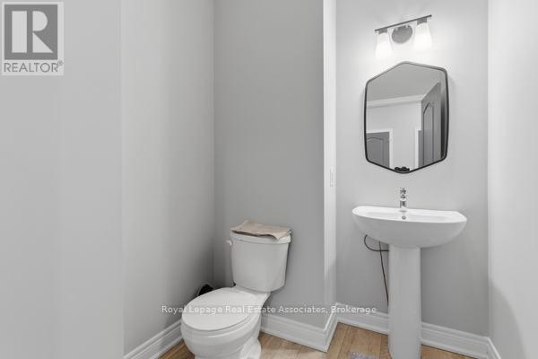 3 Marshall Lane, St. Catharines, Ontario  L2P 0E8 - Photo 11 - X12941726