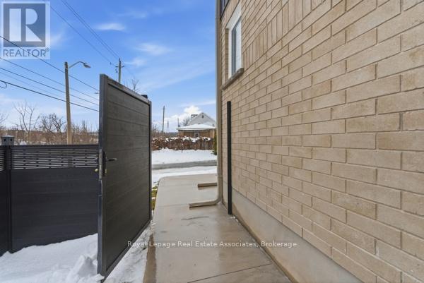 3 Marshall Lane, St. Catharines, Ontario  L2P 0E8 - Photo 37 - X12941726