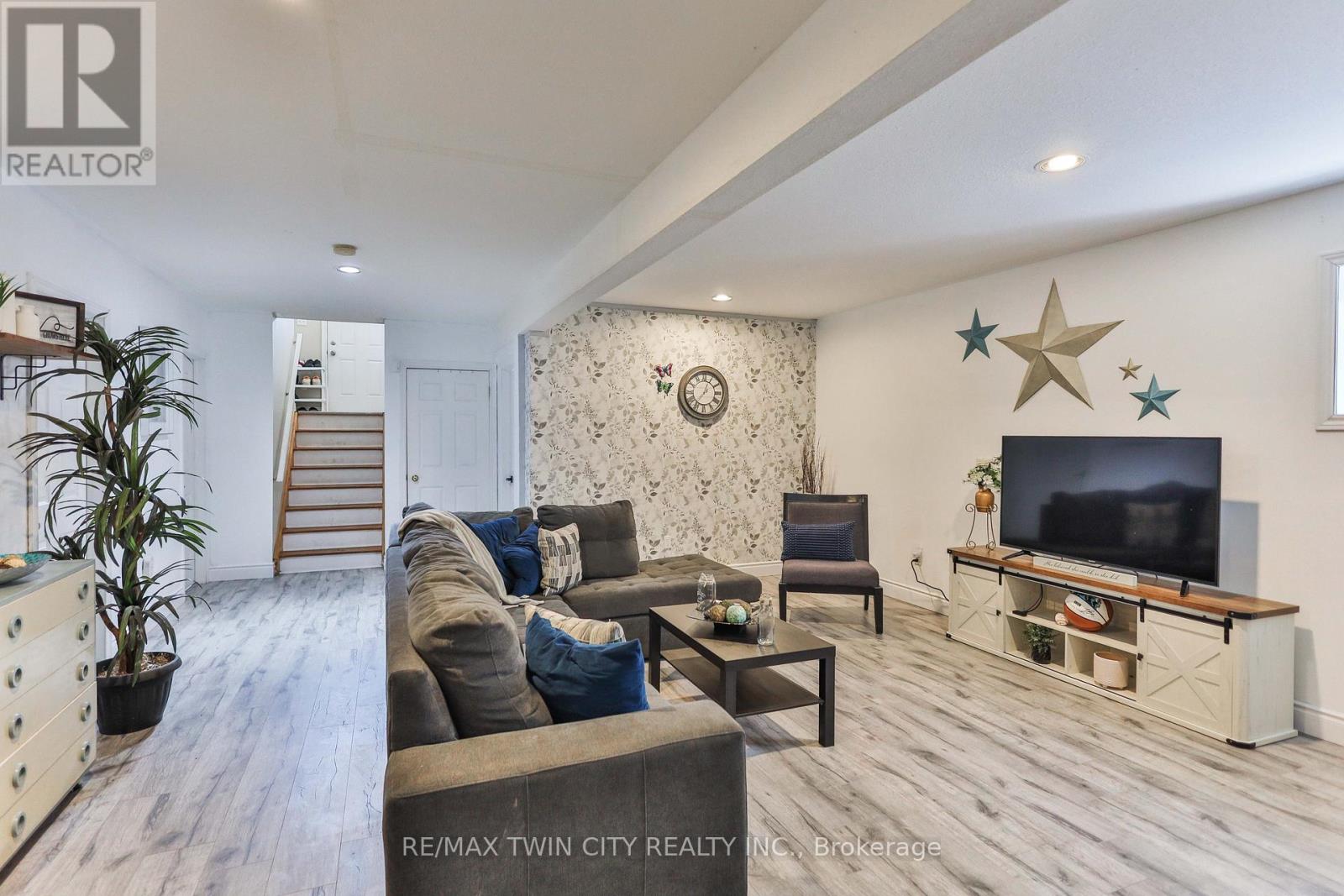 3 Oliver Court, Brantford, Ontario  N3T 6N6 - Photo 23 - X12941758