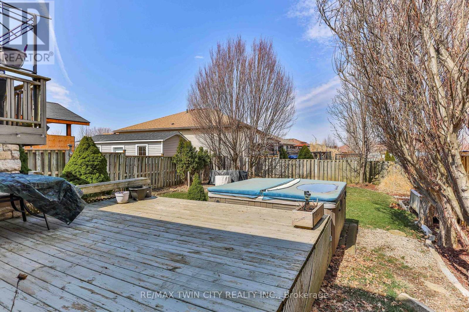 3 Oliver Court, Brantford, Ontario  N3T 6N6 - Photo 33 - X12941758