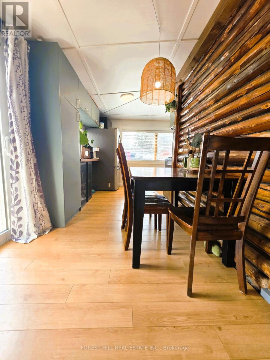 2224 Lakeshore Road E, Oro-Medonte, Ontario  L0L 1T0 - Photo 7 - S12937742