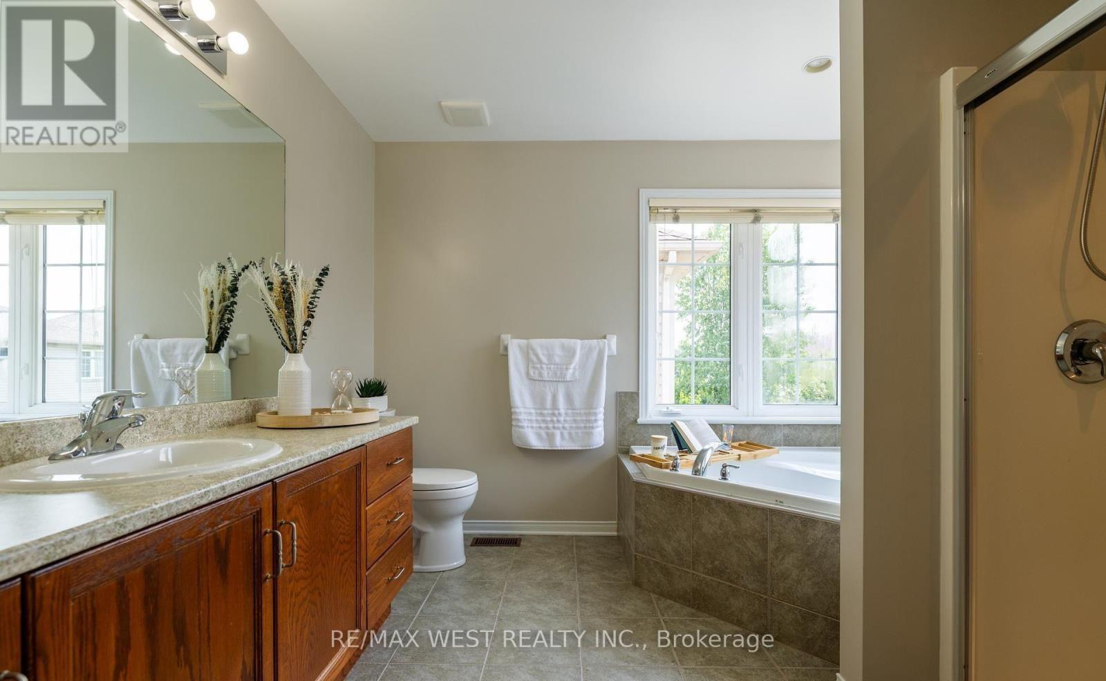 214 Castlegarth Crescent, Ottawa, Ontario  K2J 5N6 - Photo 12 - X12939770