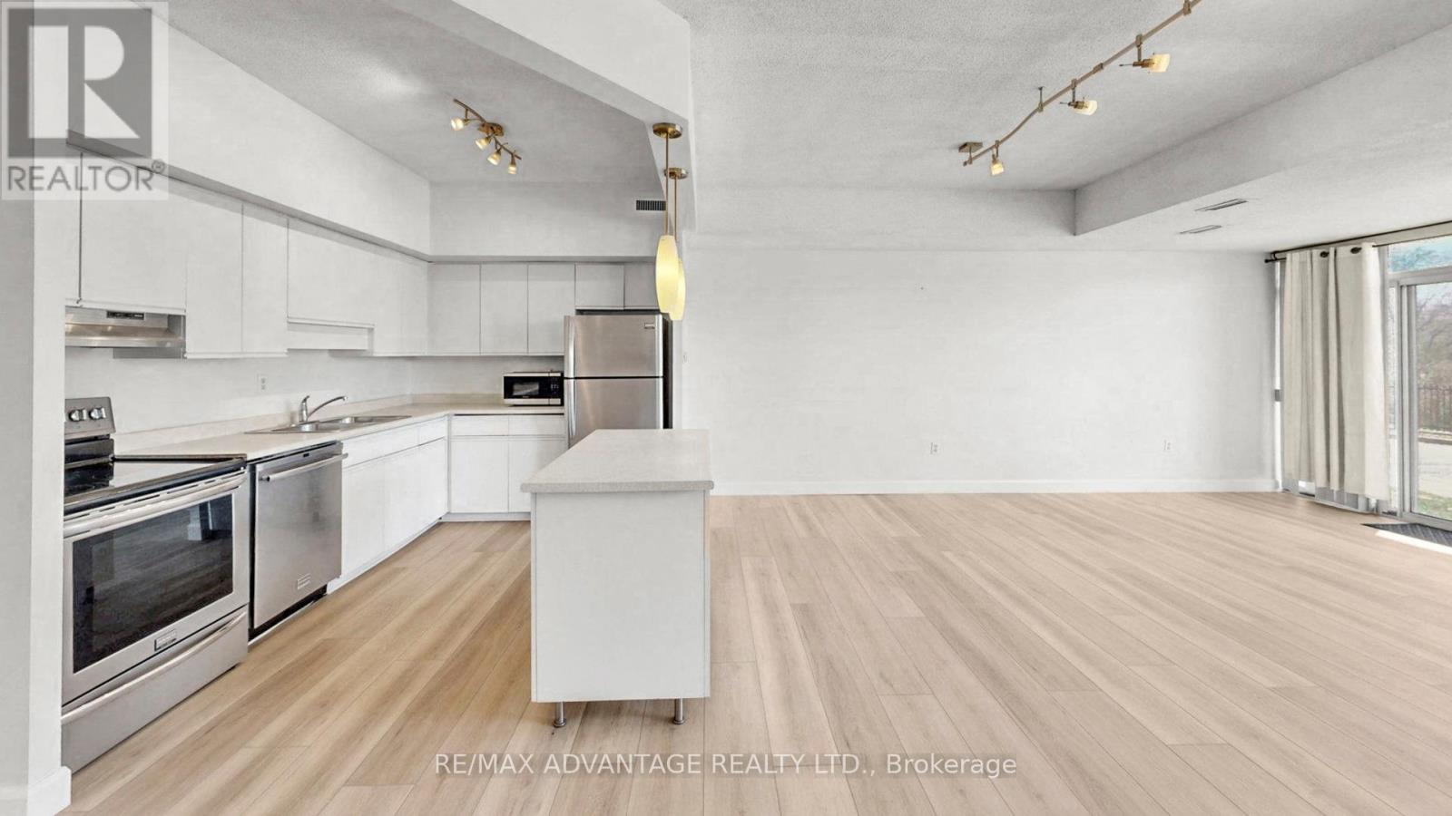 106 - 521 Riverside Drive, London North, Ontario N6H 5E2 - Photo 11 - X12936532