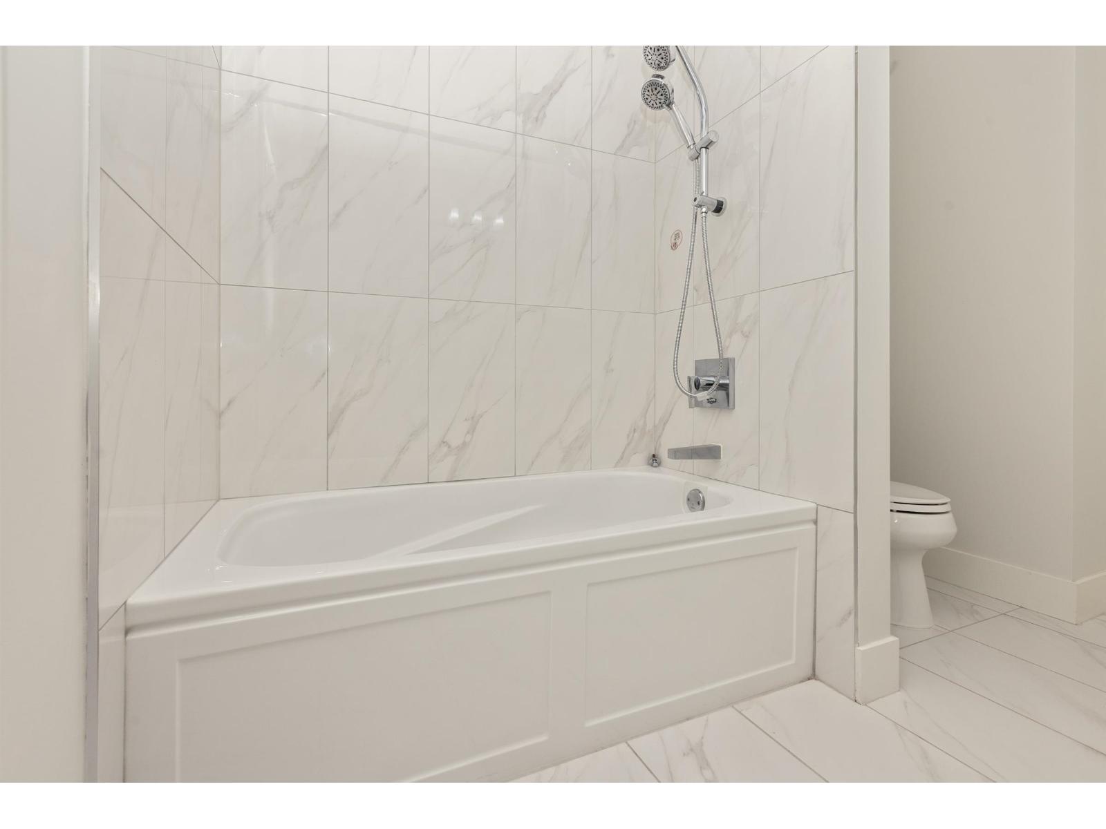 232 2218 Oak Meadows Drive, Surrey, British Columbia  V3Z 0W6 - Photo 28 - R3105320