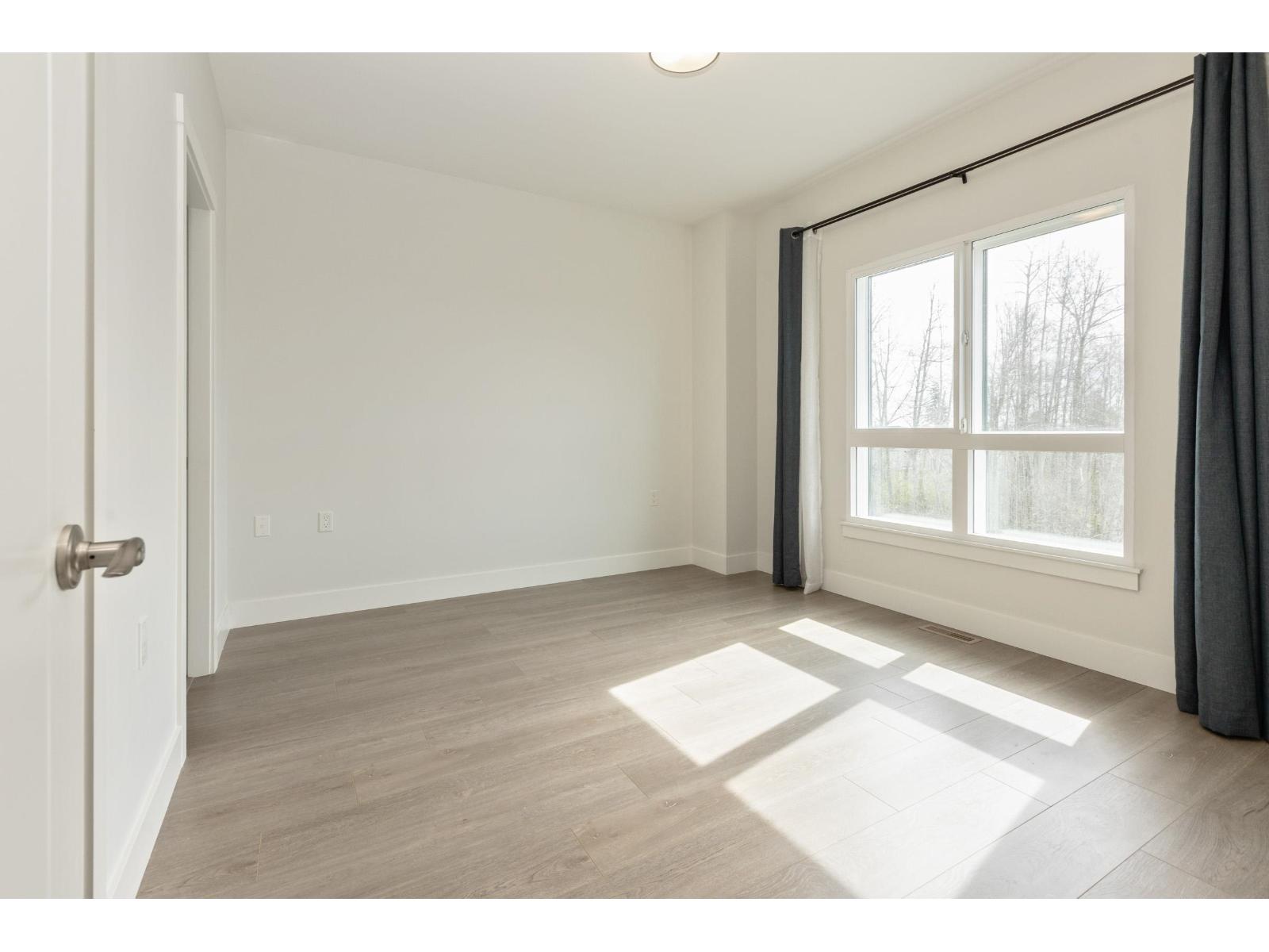 232 2218 Oak Meadows Drive, Surrey, British Columbia  V3Z 0W6 - Photo 18 - R3105320