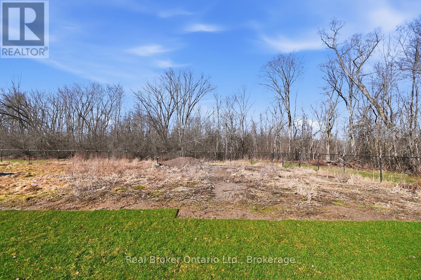 40 Pietz Avenue, Welland, Ontario  L3C 1Z5 - Photo 9 - X12941788