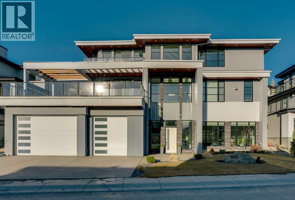 800 Elkton Close Sw, Calgary, Alberta  T3H 1W6 - Photo 4 - A2298003