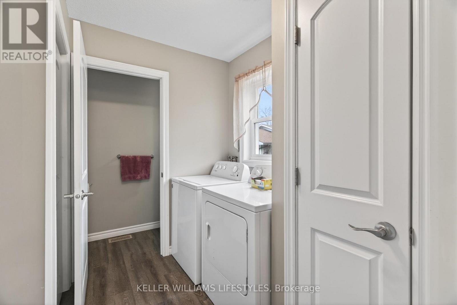 321 - 325 Buchanan Street, Strathroy-Caradoc, Ontario  N7G 1K6 - Photo 12 - X12941816