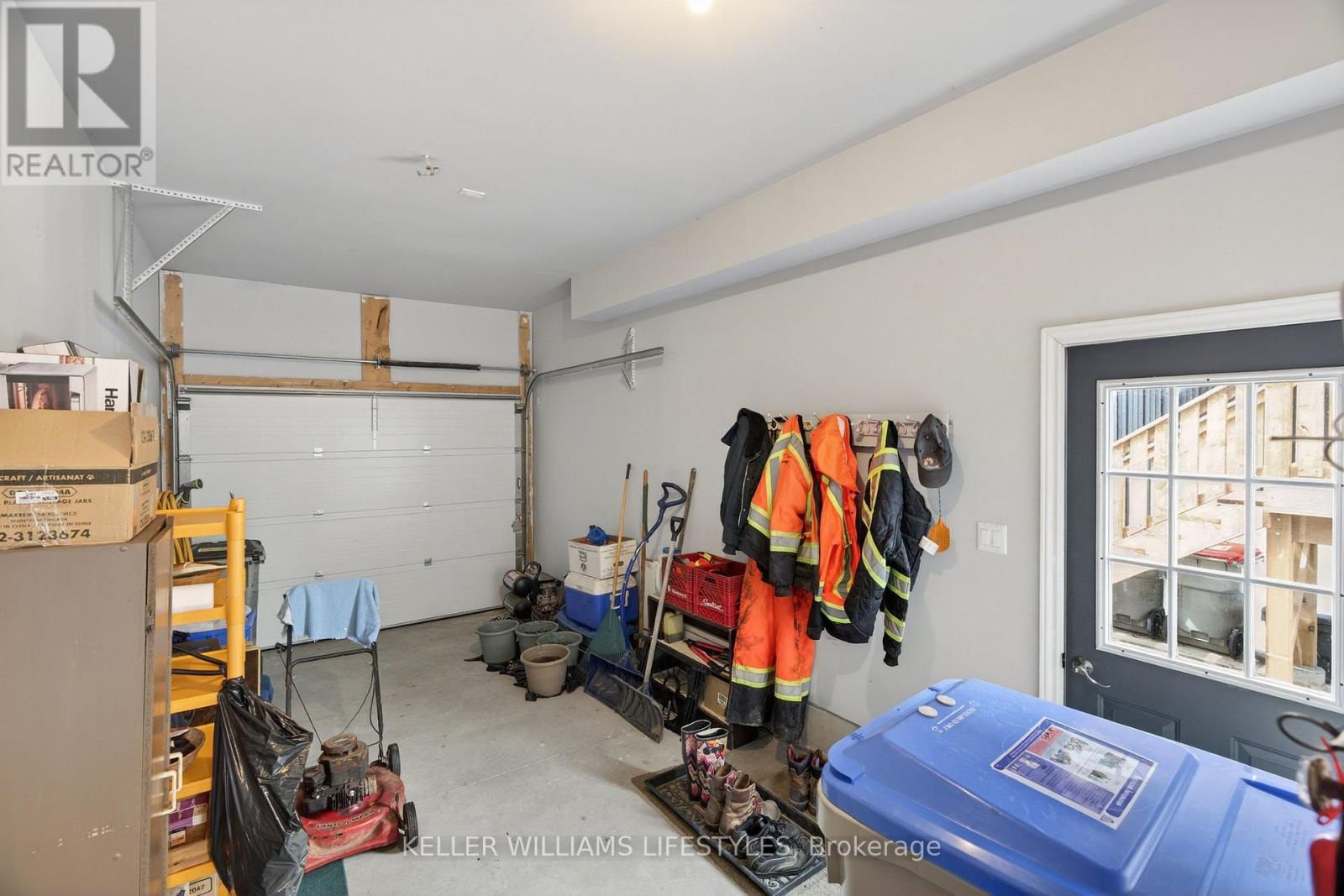 321 - 325 Buchanan Street, Strathroy-Caradoc, Ontario  N7G 1K6 - Photo 14 - X12941816