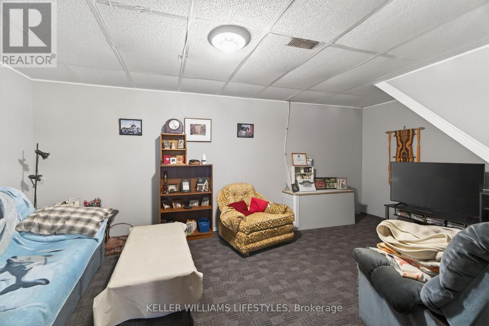 321 - 325 Buchanan Street, Strathroy-Caradoc, Ontario  N7G 1K6 - Photo 28 - X12941816