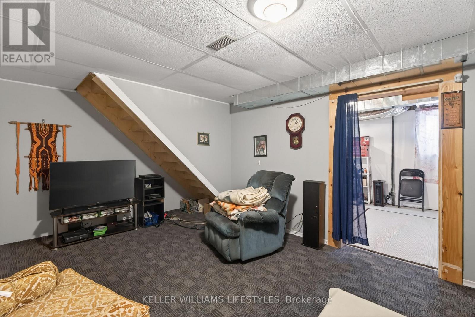 321 - 325 Buchanan Street, Strathroy-Caradoc, Ontario  N7G 1K6 - Photo 29 - X12941816