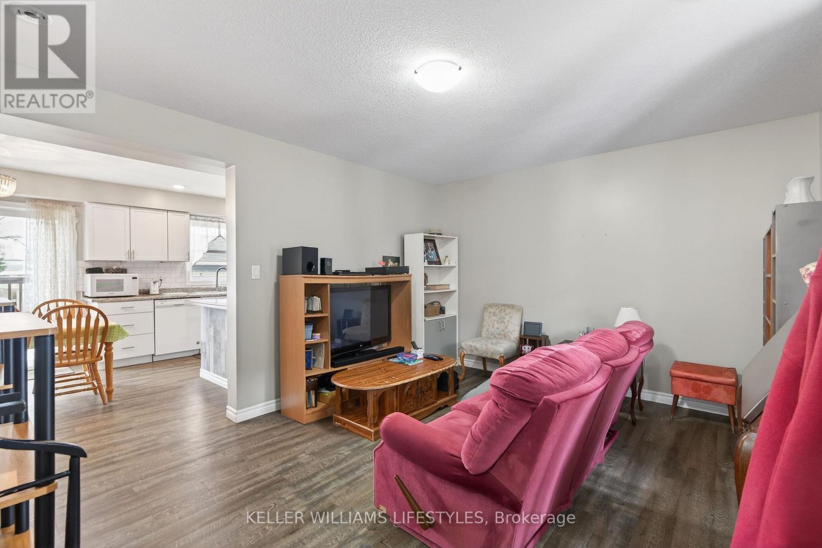 321 - 325 Buchanan Street, Strathroy-Caradoc, Ontario  N7G 1K6 - Photo 8 - X12941816