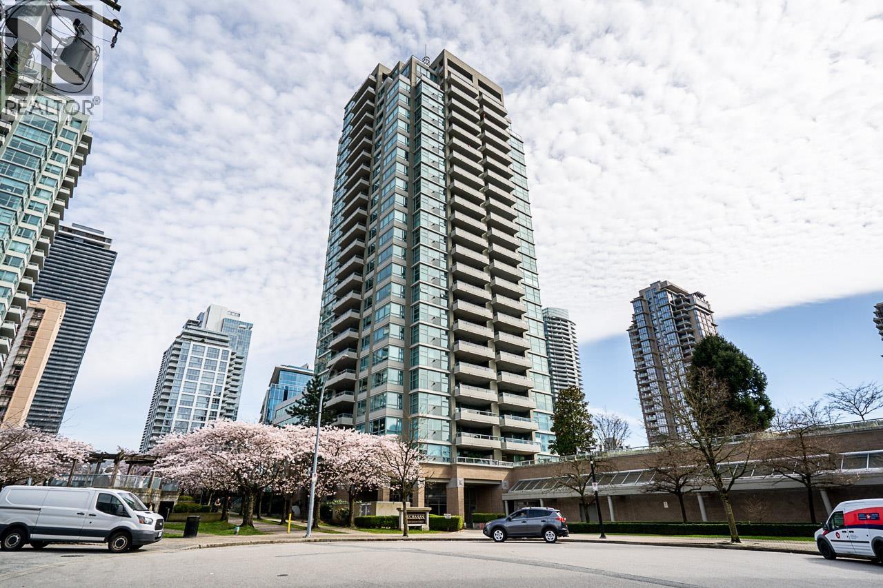 2504 4398 BUCHANAN STREET, Burnaby, British Columbia