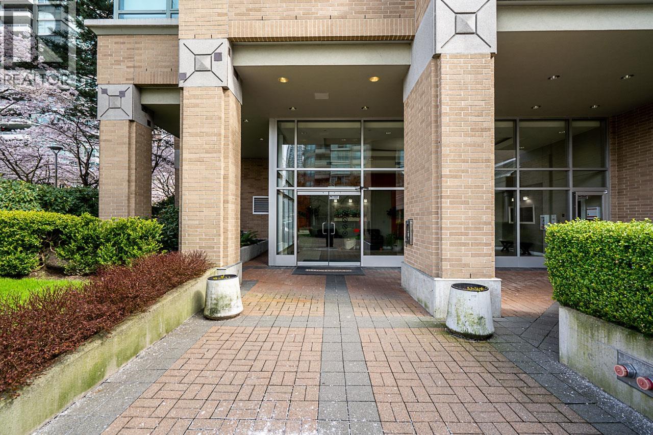 2504 4398 Buchanan Street, Burnaby, British Columbia  V5C 6R7 - Photo 2 - R3105276